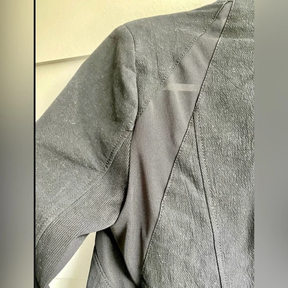 Blank NYC Black Zippered Women's Blazer-Size Large-NWT - Picture 8 of 15